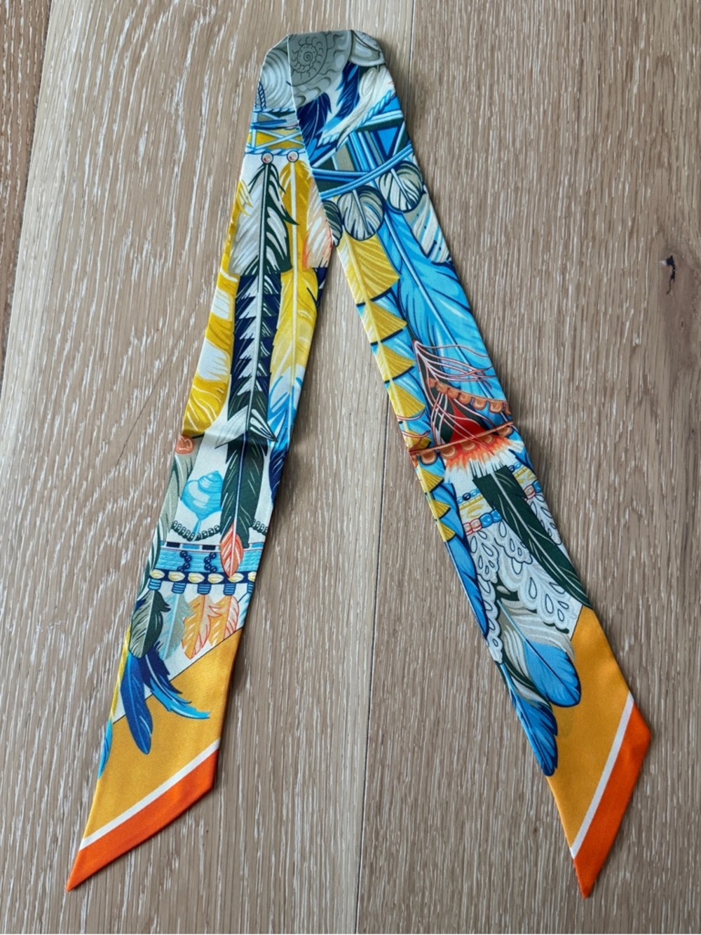 NWOT Hermes scarf Twilly Dance pacifique Jaune d'Or/Khaki/Orange 100% silk - Picture 4 of 5